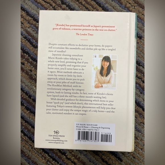 Book: The Life-Changing Magic of Tidying Up by Marie Kondo - Picture 12 of 14